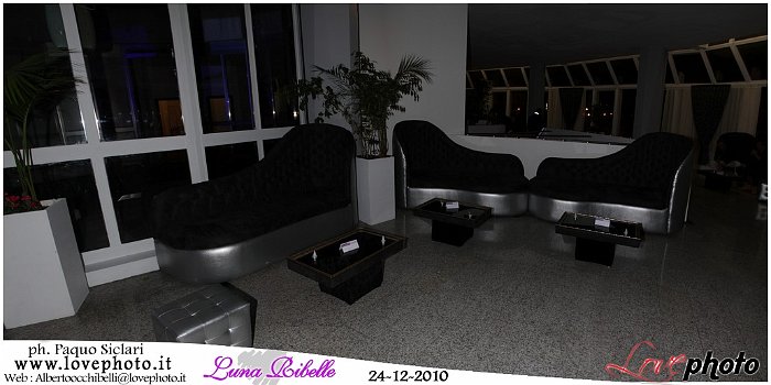 190LovePhoto_Luna_Ribelle_Night-24122010.jpg