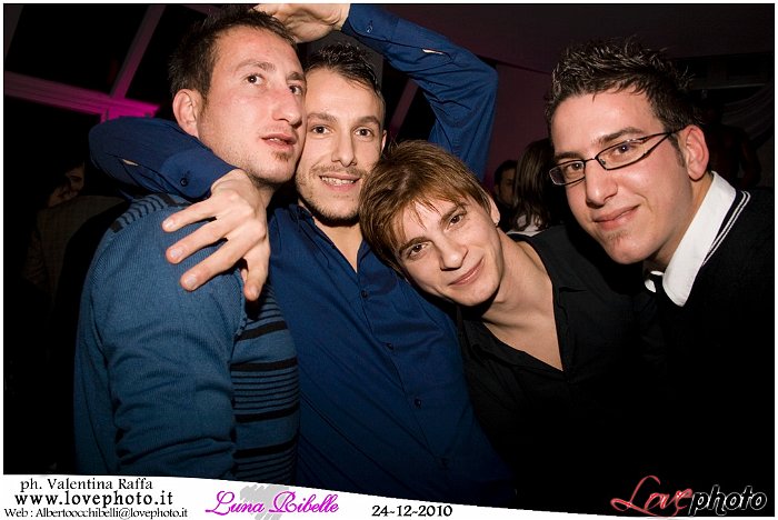 271LovePhoto_Luna_Ribelle_Night-24122010.jpg