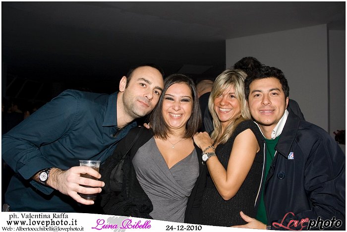 295LovePhoto_Luna_Ribelle_Night-24122010.jpg