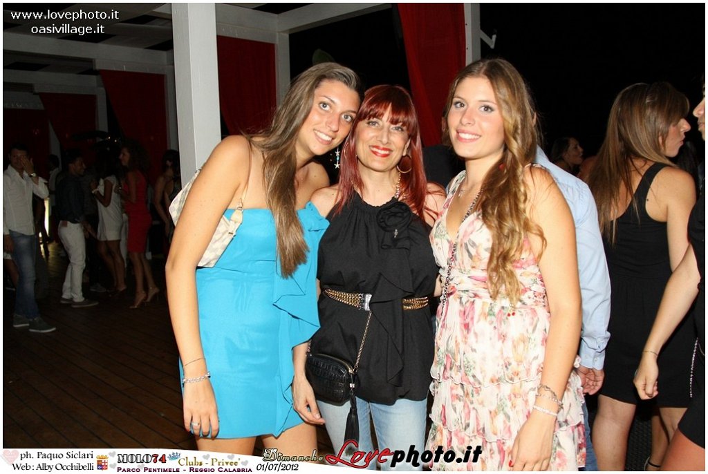 030Club_Prive_Molo74_LovePhoto_01072012.jpg