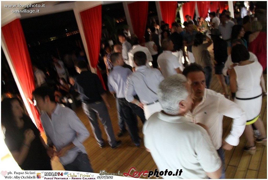 074Club_Prive_Molo74_LovePhoto_01072012.jpg