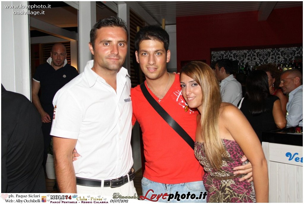 100Club_Prive_Molo74_LovePhoto_01072012.jpg