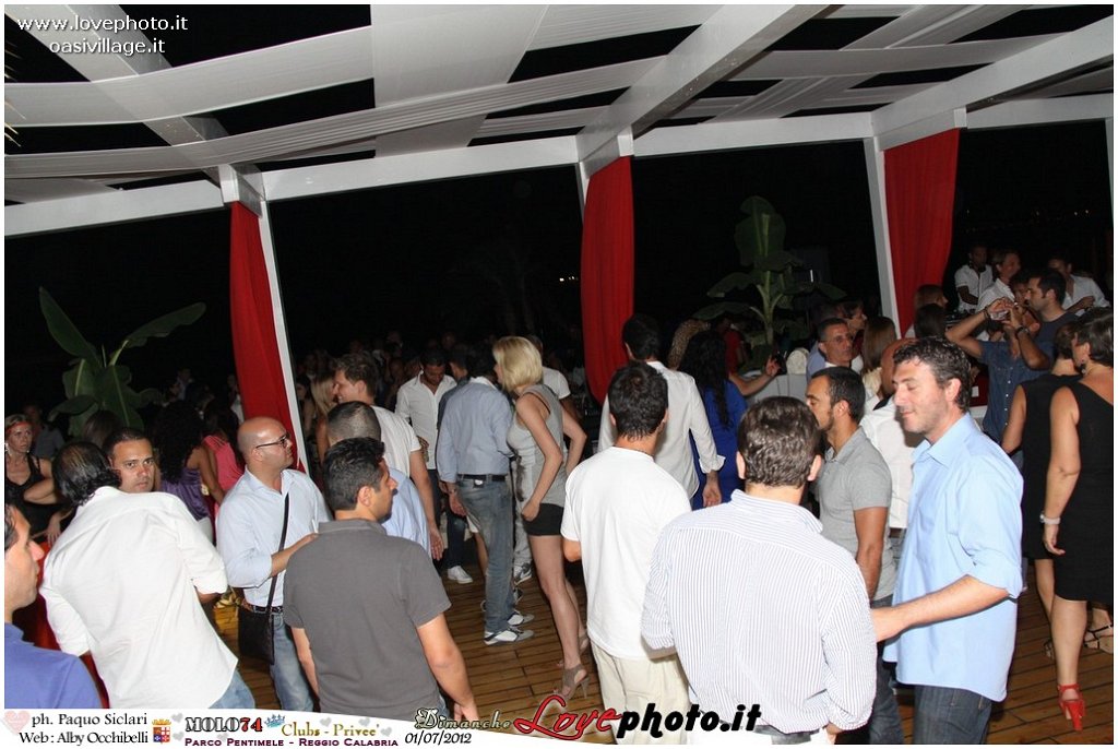 118Club_Prive_Molo74_LovePhoto_01072012.jpg