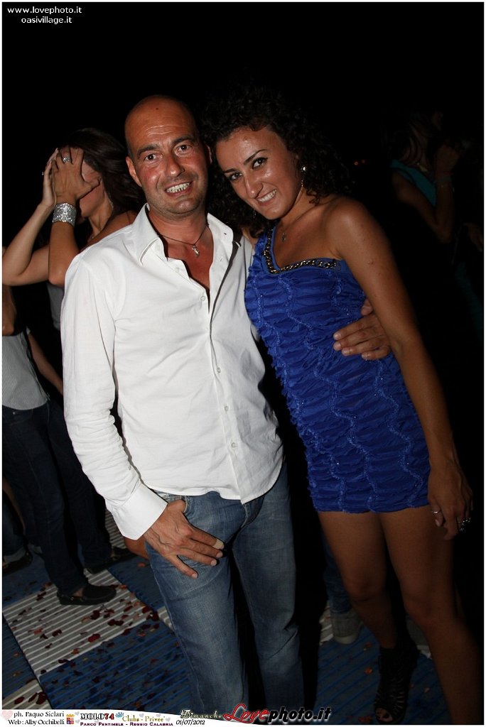 147Club_Prive_Molo74_LovePhoto_01072012.jpg