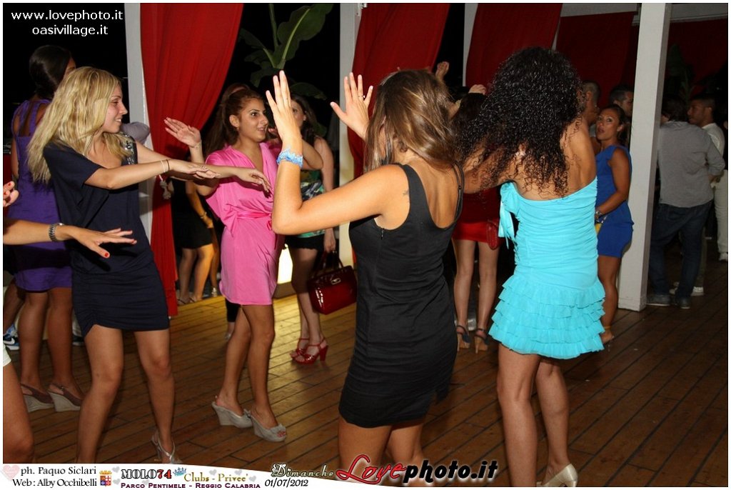 189Club_Prive_Molo74_LovePhoto_01072012.jpg