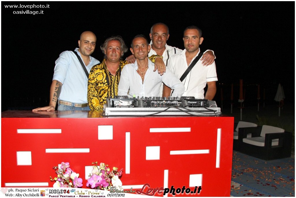 200Club_Prive_Molo74_LovePhoto_01072012.jpg