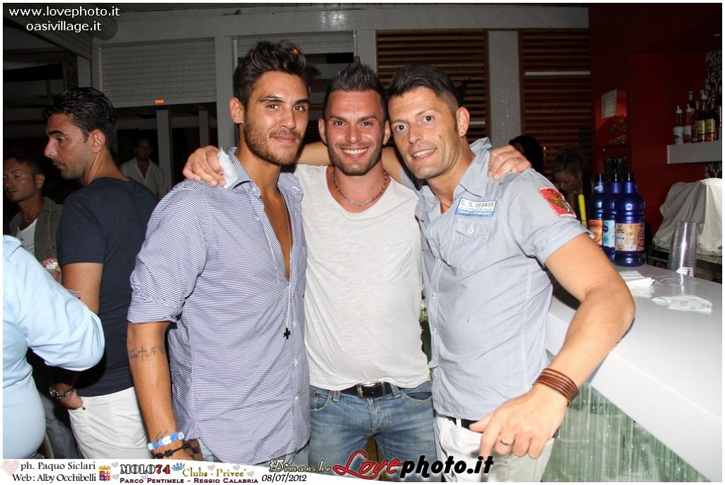 137Club_Prive_Molo74_LovePhoto_08072012.jpg