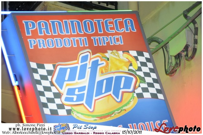 008Pit_Stop_Pre_Serata_Night_LovePhoto-15102011.jpg