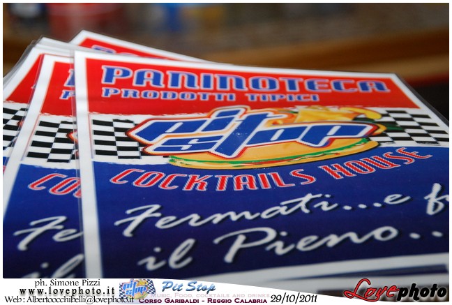 001Pit_Stop_Night_LovePhoto-29102011.jpg