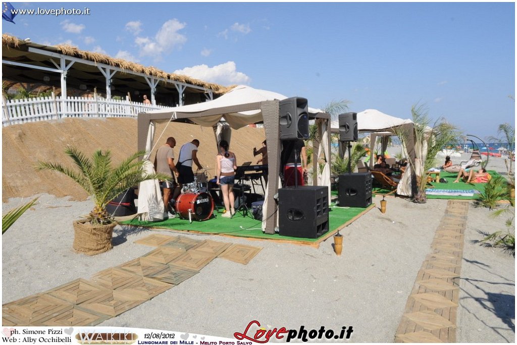 043Lido_Waikiki_Live_Music_LovePhoto-12082012.jpg