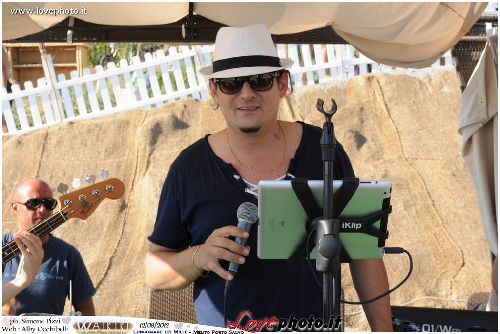 079Lido_Waikiki_Live_Music_LovePhoto-12082012.jpg